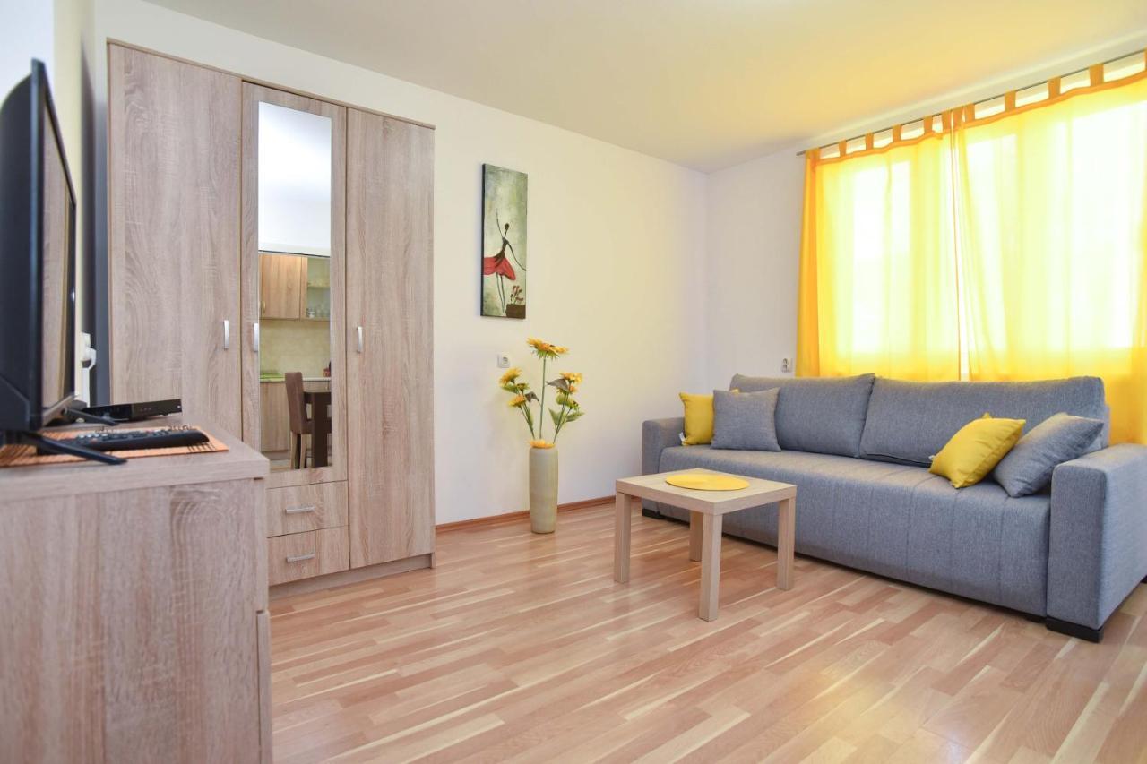 Apartment Near Old Town Budva Exterior photo