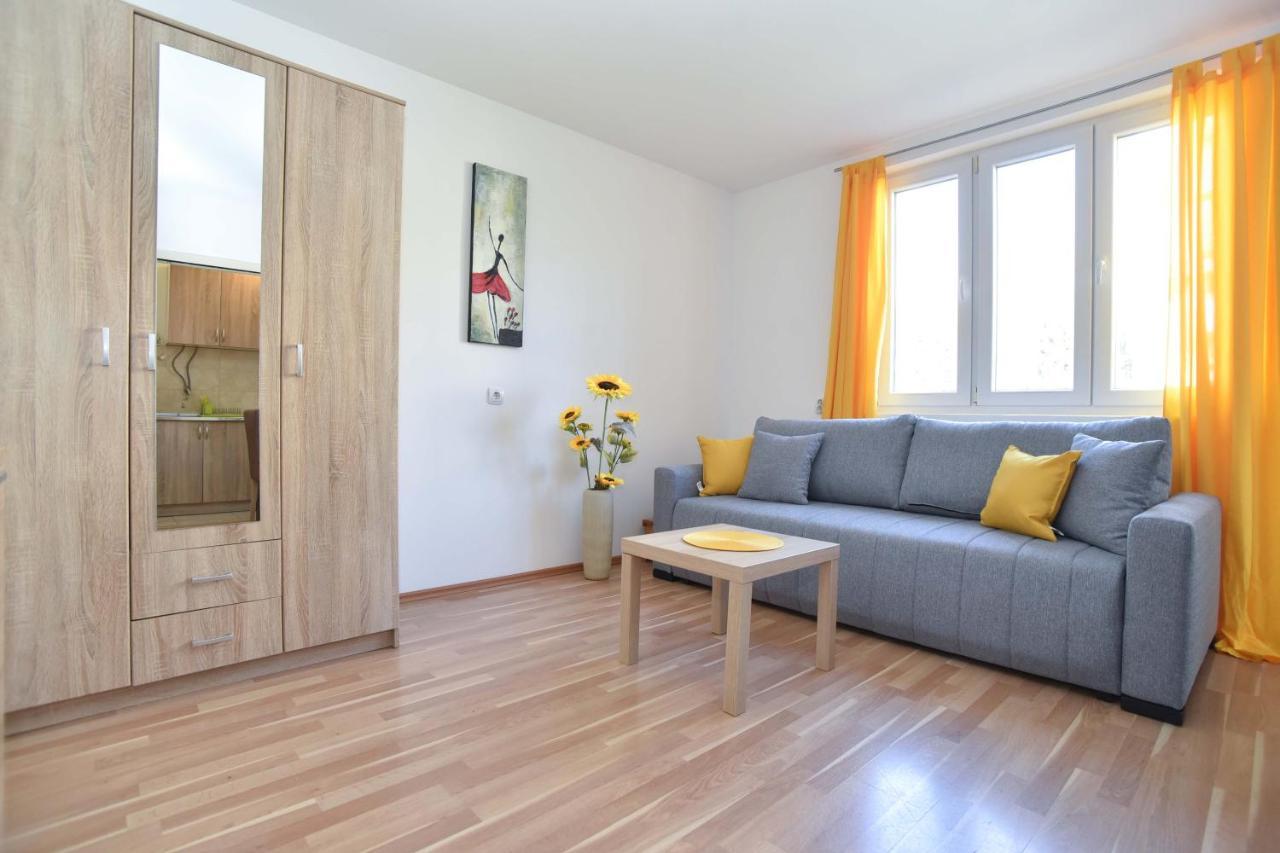Apartment Near Old Town Budva Exterior photo
